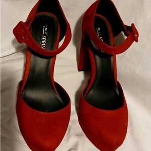 Call it Spring burgundy high heels sz 8